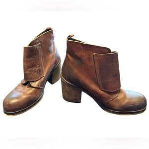 Jeffrey Campbell Distressed Brown Leather Double Buckle Ankle Boots, 40